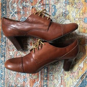 Etienne Aigner shoes